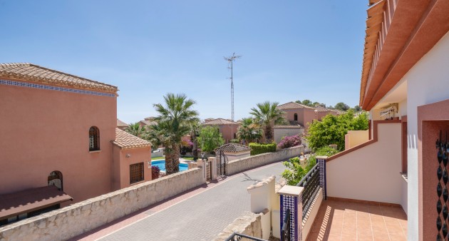 Prodej - Čtyřpodlažní dům - San Miguel