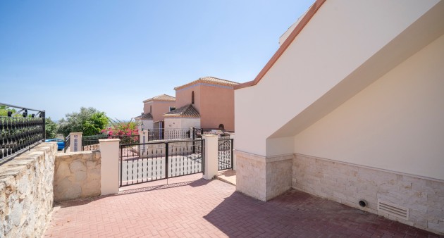 Prodej - Čtyřpodlažní dům - San Miguel