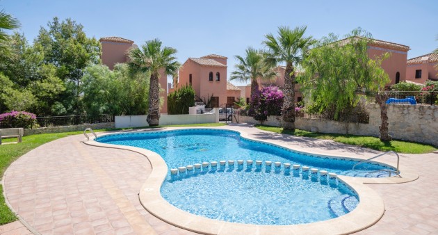 Prodej - Čtyřpodlažní dům - San Miguel