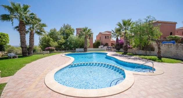 Prodej - Čtyřpodlažní dům - San Miguel