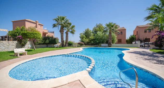 Prodej - Čtyřpodlažní dům - San Miguel