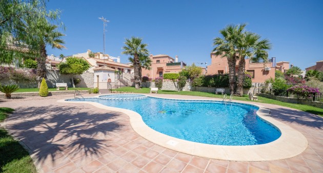 Prodej - Čtyřpodlažní dům - San Miguel