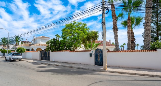 Sale - Villa - Ciudad Quesada - Rojales