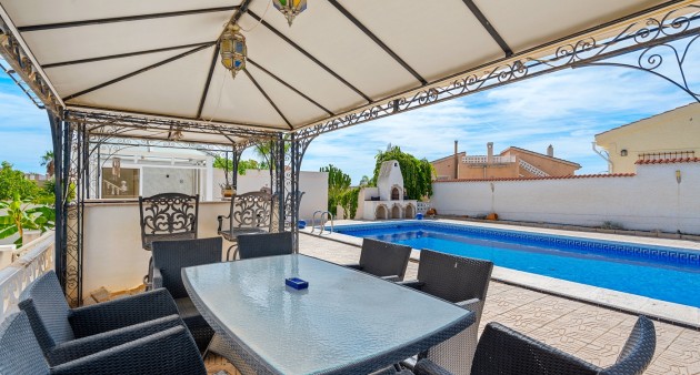 Sale - Villa - Ciudad Quesada - Rojales