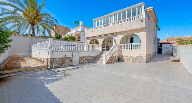 Sale - Villa - Ciudad Quesada - Rojales