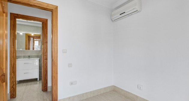 Sale - Ground Floor - Guardamar del Segura