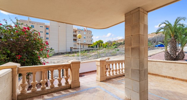 Sale - Ground Floor - Guardamar del Segura