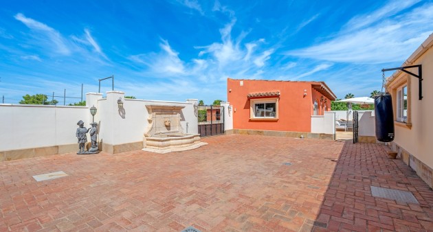 Sale - Country estate - Almoradí - Las Heredades