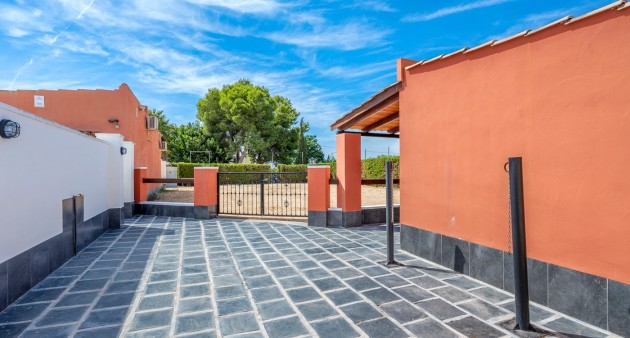 Sale - Country estate - Almoradí - Las Heredades