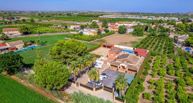 Sale - Country estate - Almoradí - Las Heredades