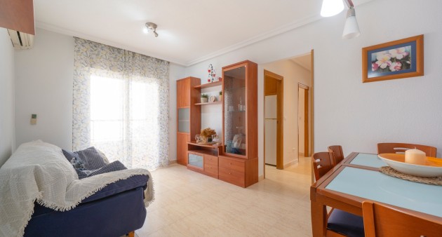 Sale - Apartment - Guardamar del Segura - Pueblo