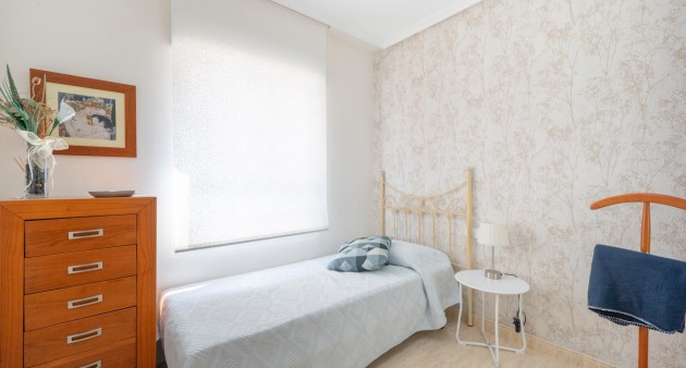 Sale - Apartment - Guardamar del Segura - Pueblo