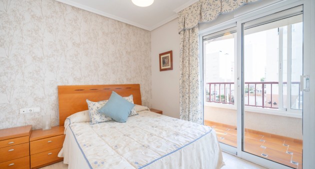 Sale - Apartment - Guardamar del Segura - Pueblo