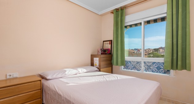 Bruktbolig - Leilighet - Alicante - El Campello