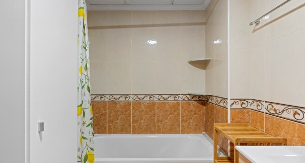 Bruktbolig - Leilighet - Alicante - El Campello