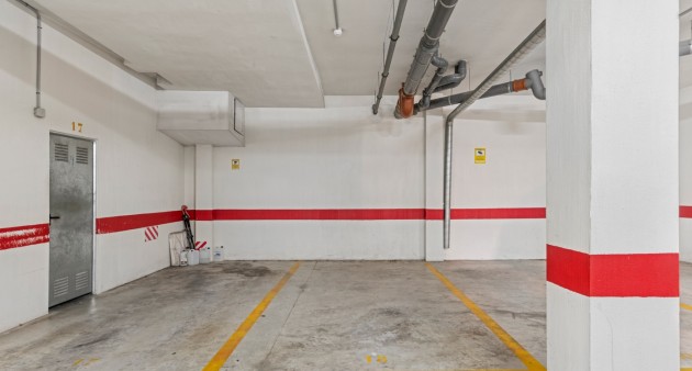 Bruktbolig - Leilighet - Alicante - El Campello