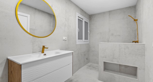 Sale - Apartment - Torrevieja - Playa del Acequión