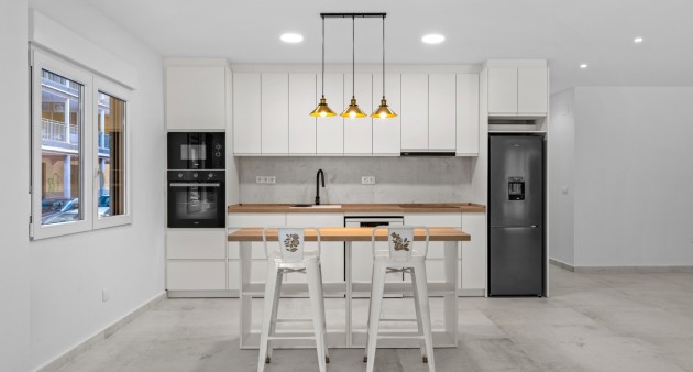 Sale - Apartment - Torrevieja - Playa del Acequión