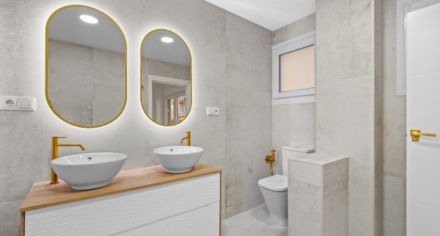 Sale - Apartment - Torrevieja - Playa del Acequión