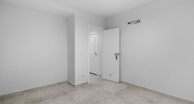 Sale - Apartment - Torrevieja - Playa del Acequión