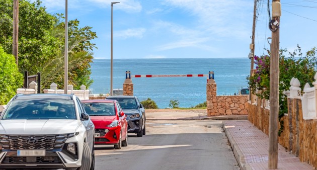 Sale - Semi-detached - Orihuela costa - Punta Prima