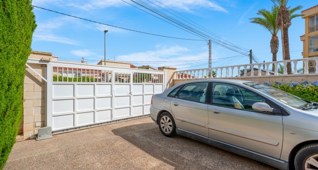Sale - Semi-detached - Orihuela costa - Punta Prima