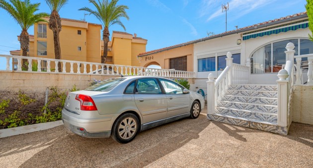 Sale - Semi-detached - Orihuela costa - Punta Prima