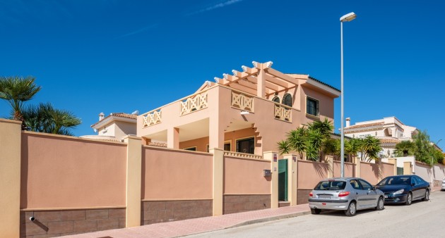 Sale - Villa - Ciudad Quesada - Rojales