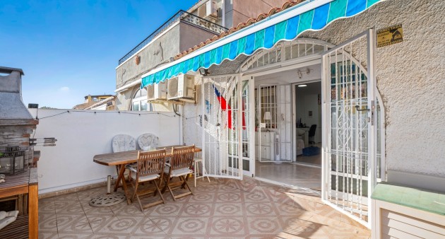 Sale - Bungalow - Torrevieja - La Siesta