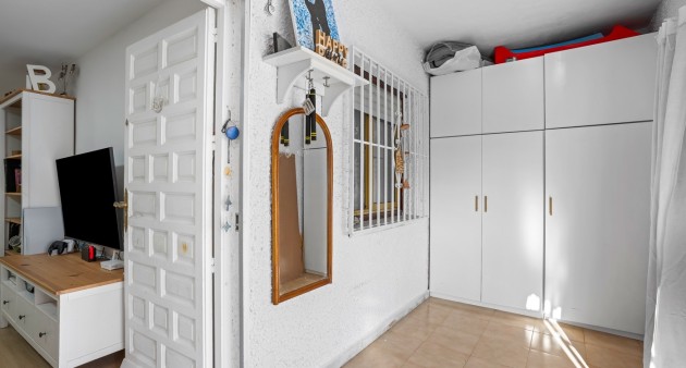 Sale - Bungalow - Torrevieja - La Siesta