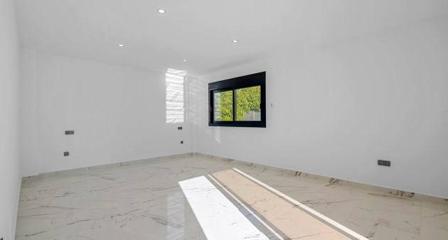 Sale - Villa - Campoamor