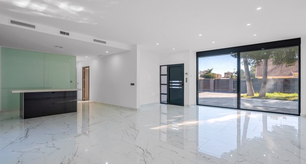 Sale - Villa - Campoamor