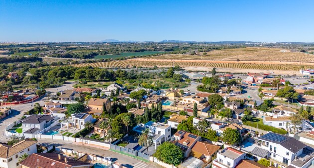 Sale - Villa - Campoamor