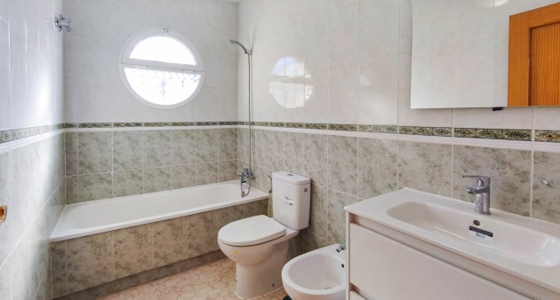 Sale - Bungalow - Orihuela costa - Los Altos