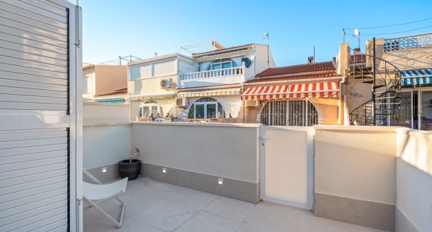 Verkoop - Adosado - Torrevieja - El chaparral