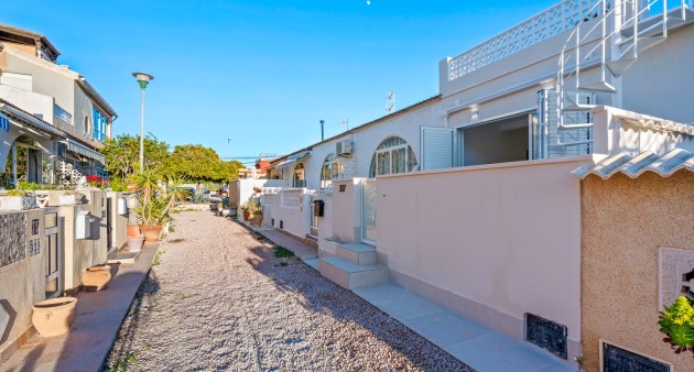 Verkoop - Adosado - Torrevieja - El chaparral