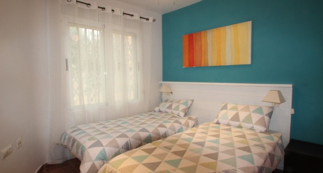 Sale - Villa - Guardamar del Segura