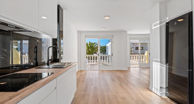 Sale - Semi-detached - Benimar