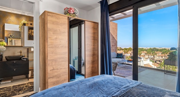 Sprzedaż - Penthouse - Villamartín