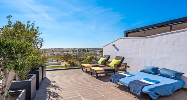 Sprzedaż - Penthouse - Villamartín