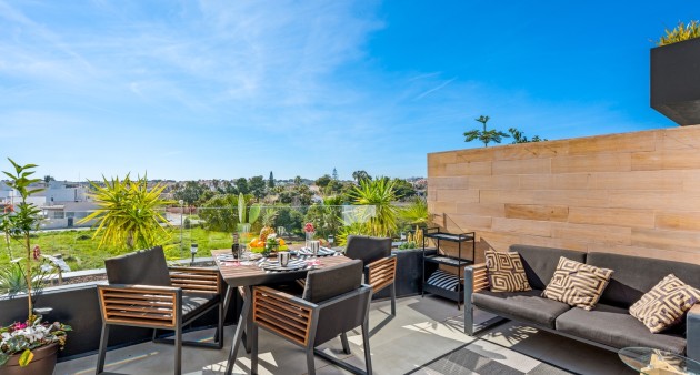 Sprzedaż - Penthouse - Villamartín