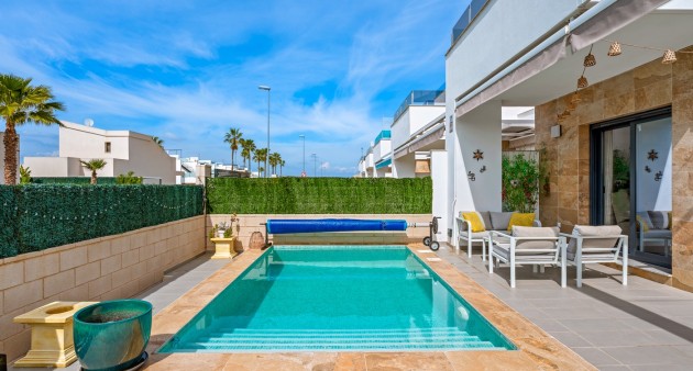 Venta - Chalet - Benijófar