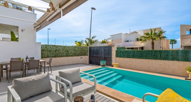 Venta - Chalet - Benijófar