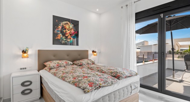 Venta - Chalet - Benijófar