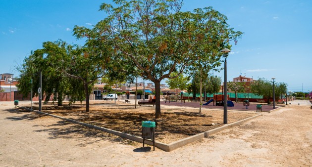 Venta - Chalet - Los Montesinos