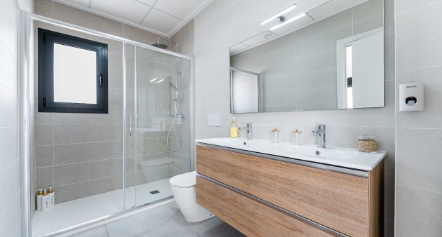 Venta - Chalet - Los Montesinos