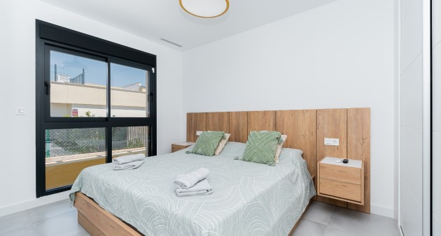 Venta - Chalet - Los Montesinos