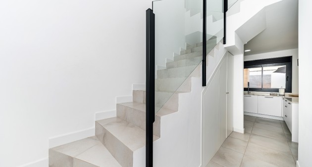 Venta - Chalet - Los Montesinos