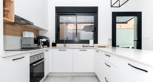 Venta - Chalet - Los Montesinos