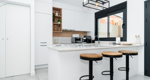 Venta - Chalet - Los Montesinos